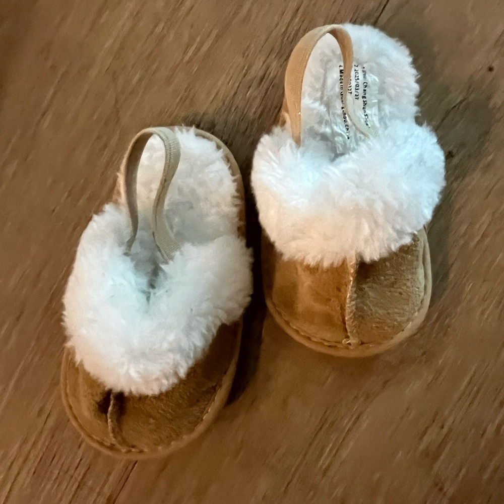 Kids Cozy Faux-Suede Shearling Slippers - Tan/White